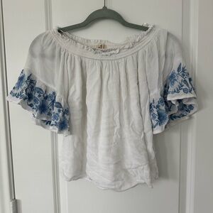 Hollister Off shoulder Crop Top Floral Embroidery